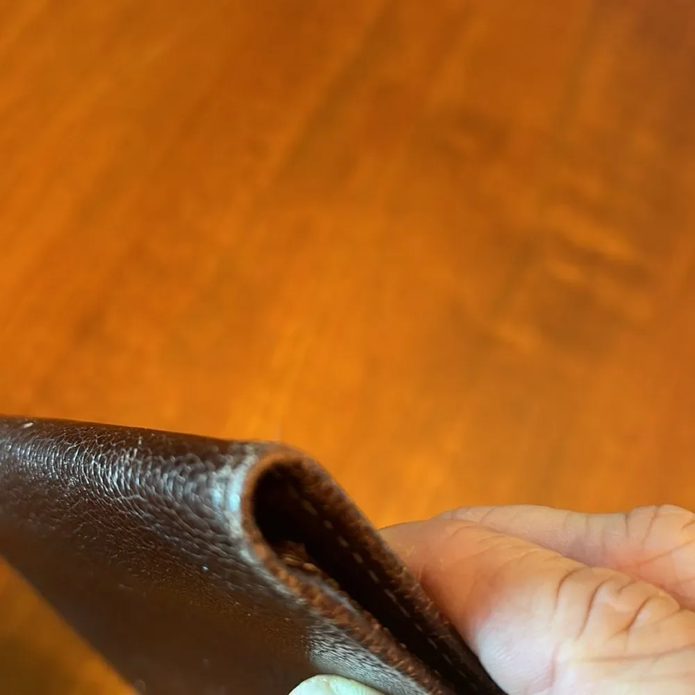 Mens Pebble Leather Wallet / Passport Lapel Case